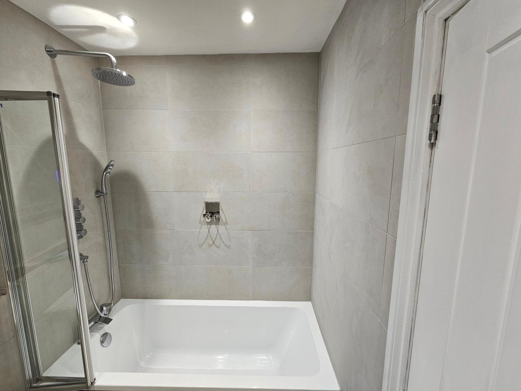 Spacious Modern 2-Bed Parking & Wi-Fi & 65"Oled 브리스틀 외부 사진