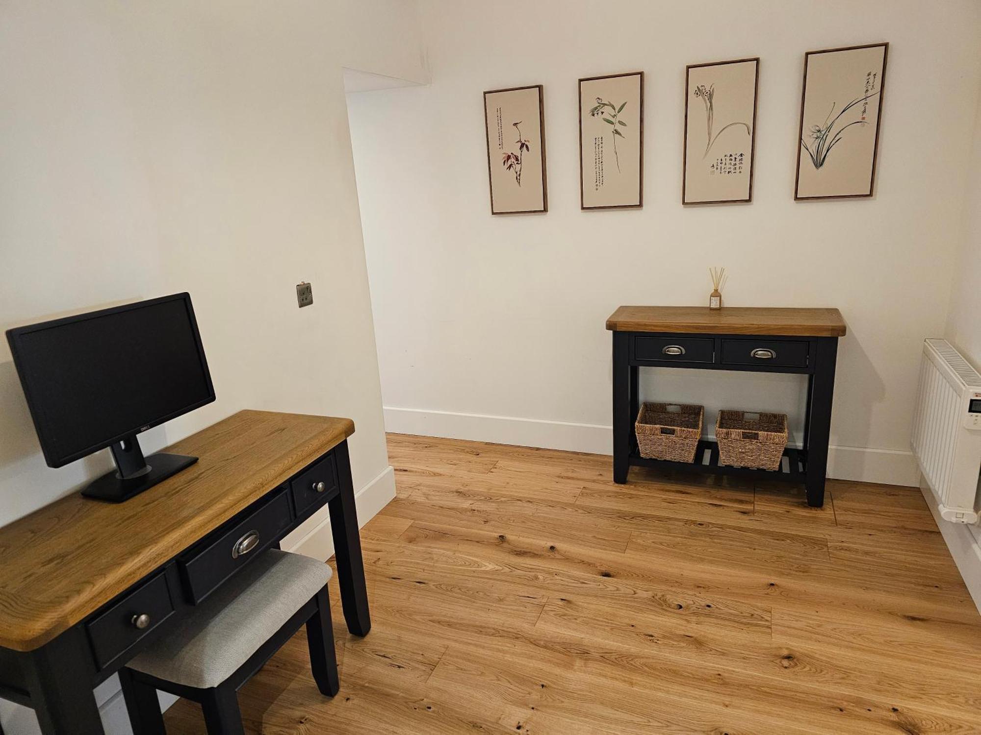 Spacious Modern 2-Bed Parking & Wi-Fi & 65"Oled 브리스틀 외부 사진